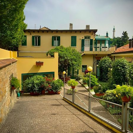 Le Residenze Dei Serravallo Триест Екстериор снимка
